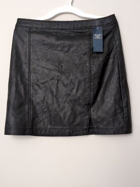 Abercrombie & Fitch New With Tags Small Black Faux Leather Short Skirt